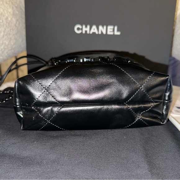 🌴SOLD🌴 NWT FULL SET Chanel 22 Mini SO BLACK Lambskin leather 24C New Release - Picture 6 of 8